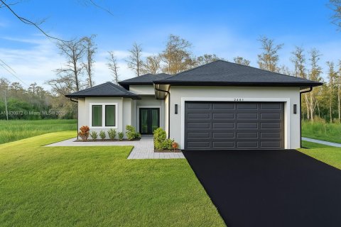 House in Naples, Florida 4 bedrooms, 184.97 sq.m. № 1813999 - photo 3