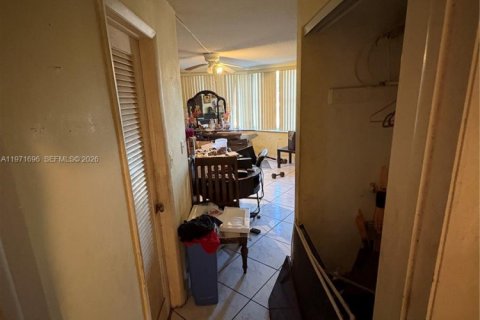 Condominio en venta en Miami, Florida, 2 dormitorios, 166.2 m2 № 2032449 - foto 16