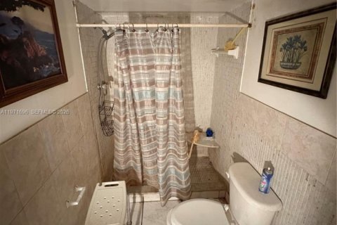 Condominio en venta en Miami, Florida, 2 dormitorios, 166.2 m2 № 2032449 - foto 20