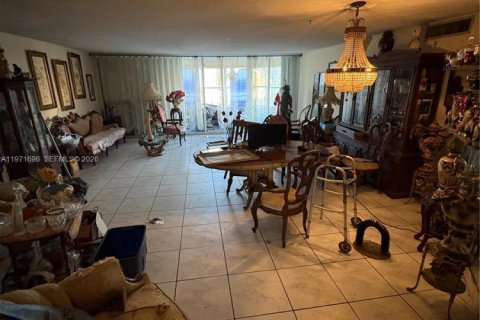 Condominio en venta en Miami, Florida, 2 dormitorios, 166.2 m2 № 2032449 - foto 8