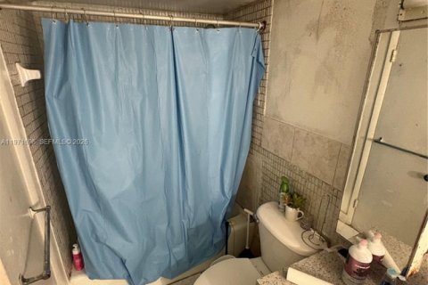 Condominio en venta en Miami, Florida, 2 dormitorios, 166.2 m2 № 2032449 - foto 11