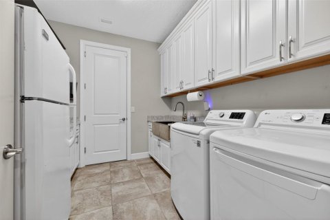 House in Palmetto, Florida 3 bedrooms, 204.85 sq.m. № 2101022 - photo 19