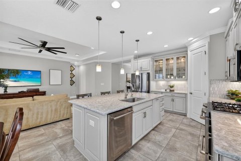 House in Palmetto, Florida 3 bedrooms, 204.85 sq.m. № 2101022 - photo 9