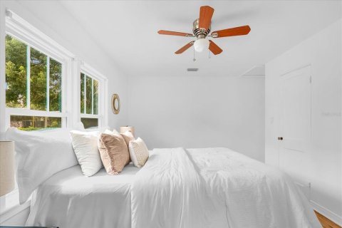 House in Orlando, Florida 2 bedrooms, 88.35 sq.m. № 1884495 - photo 18