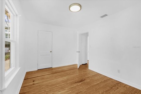 House in Orlando, Florida 2 bedrooms, 88.35 sq.m. № 1884495 - photo 21