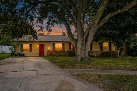 Villa ou maison à Winter Park, Floride 4 chambres, 193.98 m2 № 2406964