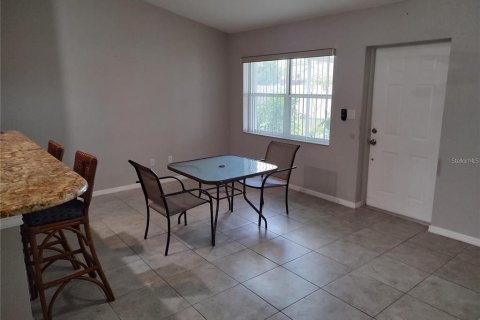 Villa ou maison à louer à North Port, Floride: 3 chambres, 172.43 m2 № 2095219 - photo 5