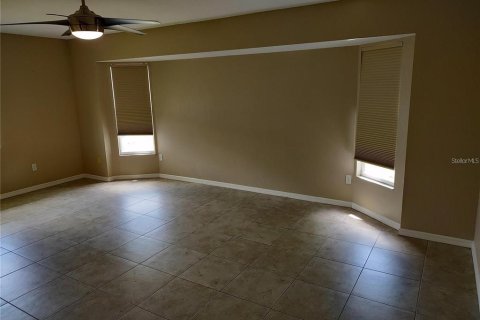 Villa ou maison à louer à North Port, Floride: 3 chambres, 172.43 m2 № 2095219 - photo 8