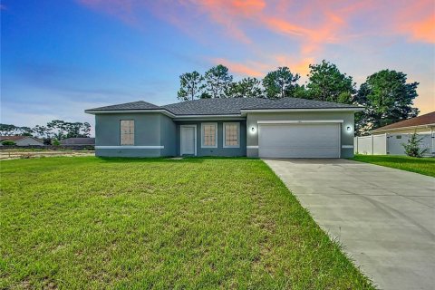 House in Ocala, Florida 4 bedrooms, 146.6 sq.m. № 2210832