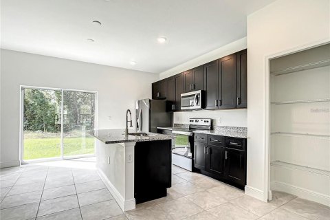 House in Ocala, Florida 4 bedrooms, 146.6 sq.m. № 2210832 - photo 13