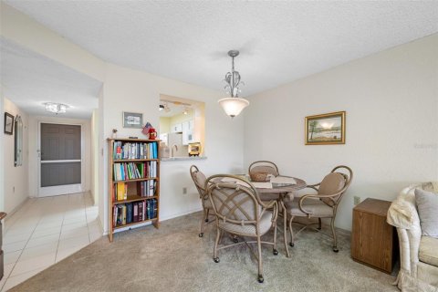 Condo in Clearwater, Florida, 2 bedrooms № 2104541 - photo 25