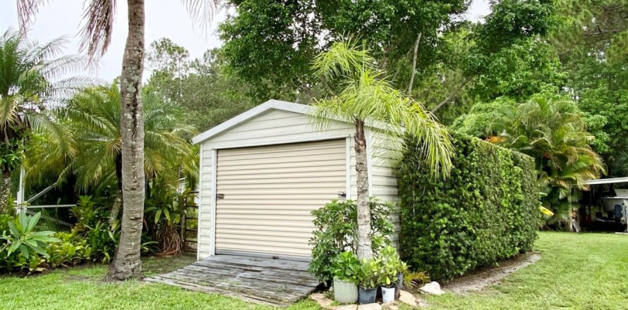House in Jupiter, Florida 4 bedrooms, 198.53 sq.m. № 1229200