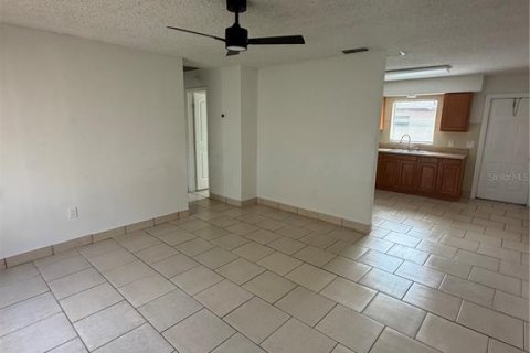 Appartement à louer à Lakeland, Floride: 2 chambres, 84.54 m2 № 2381112 - photo 2