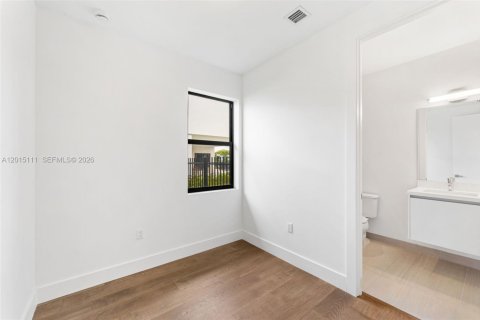 House in Weston, Florida 5 bedrooms № 2086893 - photo 11