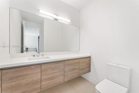 House in Weston, Florida 5 bedrooms № 2086893 - photo 12