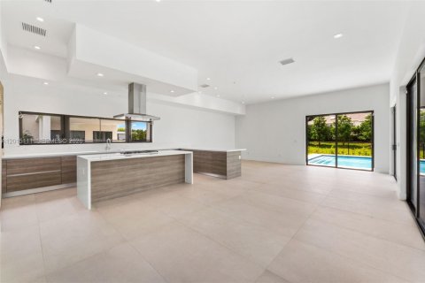 House in Weston, Florida 5 bedrooms № 2086893 - photo 5