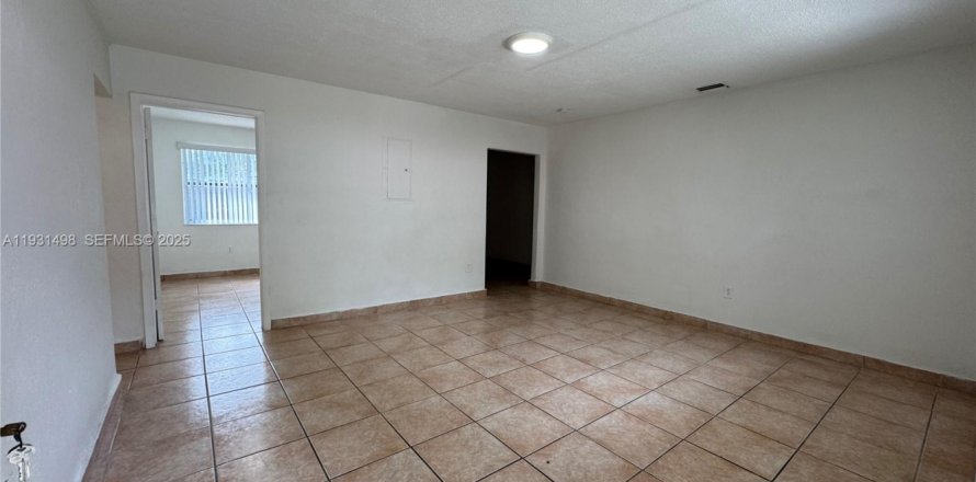Apartamento en Miami, Florida 2 dormitorios, 139.35 m2 № 1990530