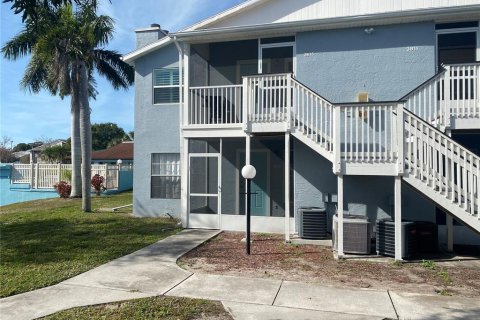 Condo in Bradenton, Florida, 2 bedrooms  № 2093940
