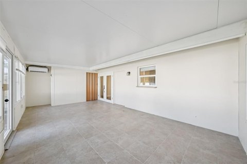 Villa ou maison à louer à Saint Petersburg, Floride: 3 chambres, 146.6 m2 № 1835625 - photo 21