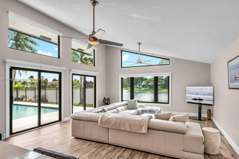 Villa ou maison à vendre à Weston, Floride: 5 chambres, 273.13 m2 № 1964915 - photo 21