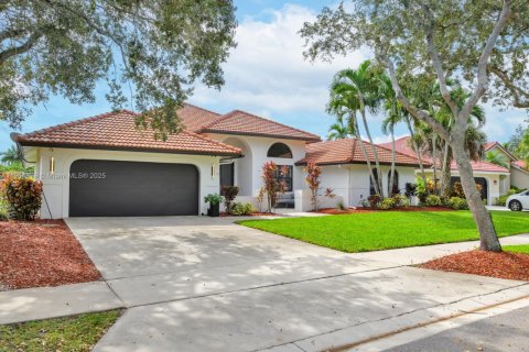 Villa ou maison à vendre à Weston, Floride: 5 chambres, 273.13 m2 № 1964915 - photo 2
