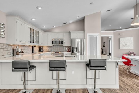 Villa ou maison à vendre à Weston, Floride: 5 chambres, 273.13 m2 № 1964915 - photo 15