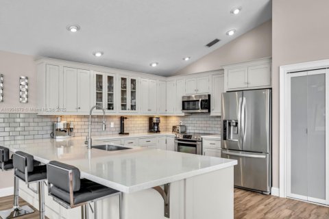 Villa ou maison à vendre à Weston, Floride: 5 chambres, 273.13 m2 № 1964915 - photo 16