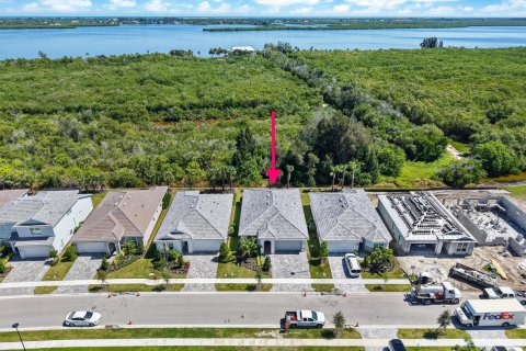 Villa ou maison à vendre à Vero Beach, Floride: 4 chambres, 171.87 m2 № 2399867 - photo 2