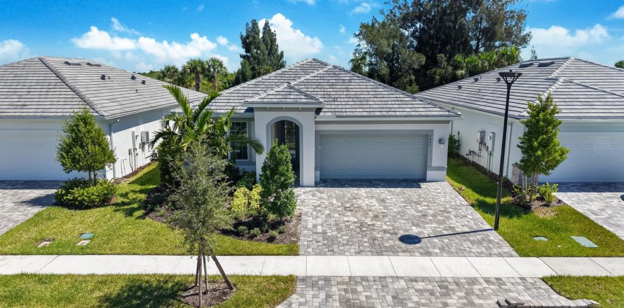 Villa ou maison à Vero Beach, Floride 4 chambres, 171.87 m2 № 2399867