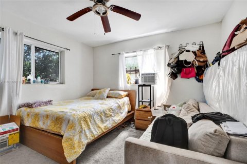 House in Miami, Florida 2 bedrooms, 113.9 sq.m. № 1841038 - photo 13