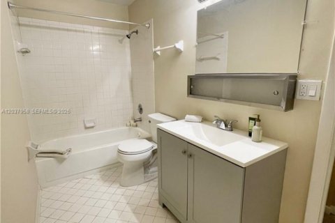 Condominio en alquiler en Oakland Park, Florida, 1 dormitorio, 81.01 m2 № 2089558 - foto 9