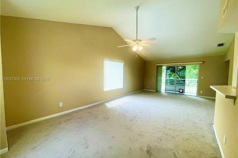 Condominio en alquiler en Oakland Park, Florida, 1 dormitorio, 81.01 m2 № 2089558 - foto 7