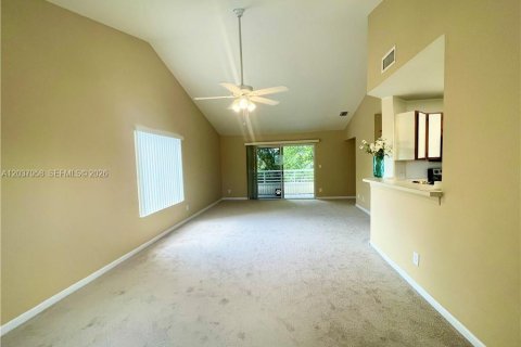 Condominio en alquiler en Oakland Park, Florida, 1 dormitorio, 81.01 m2 № 2089558 - foto 4