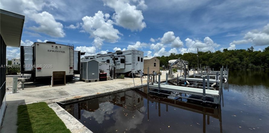 Terrain à Everglades, Floride № 1998932