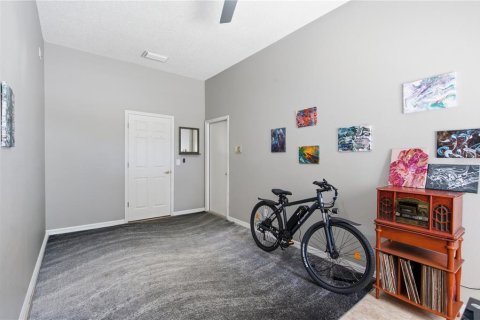 House in Tarpon Springs, Florida 4 bedrooms, 271 sq.m. № 2425907 - photo 22