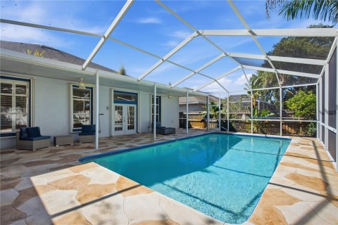 House in Tarpon Springs, Florida 4 bedrooms, 271 sq.m. № 2425907 - photo 26