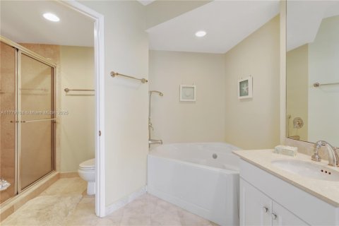 Copropriété à vendre à Aventura, Floride: 2 chambres, 149.57 m2 № 1868532 - photo 26