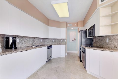 Copropriété à vendre à Aventura, Floride: 2 chambres, 149.57 m2 № 1868532 - photo 14