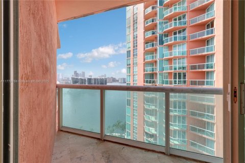 Copropriété à vendre à Aventura, Floride: 2 chambres, 149.57 m2 № 1868532 - photo 27