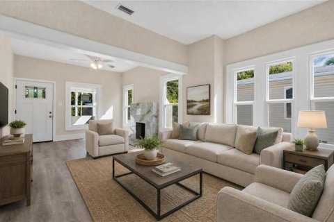 House in Saint Petersburg, Florida 3 bedrooms, 81.75 sq.m. № 2396882 - photo 11