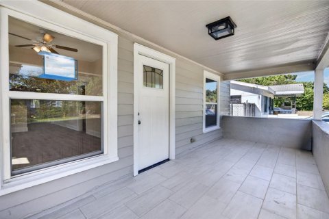 House in Saint Petersburg, Florida 3 bedrooms, 81.75 sq.m. № 2396882 - photo 30