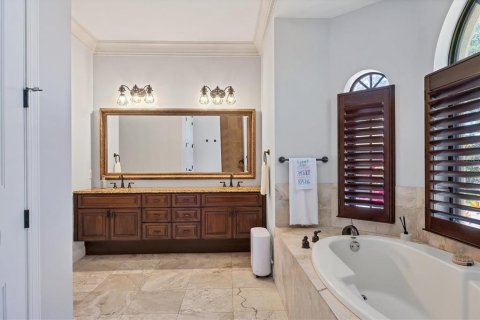 Casa en venta en Sarasota, Florida, 4 dormitorios, 356.47 m2 № 1642469 - foto 29