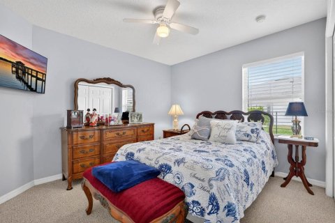 House in Palm Coast, Florida 3 bedrooms, 150.5 sq.m. № 2201620 - photo 17
