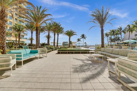 Condominio en alquiler en Hollywood, Florida, 44.78 m2 № 2012234 - foto 17