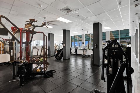 Condominio en alquiler en Hollywood, Florida, 44.78 m2 № 2012234 - foto 28