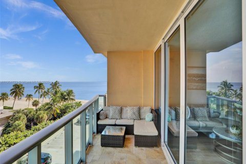 Condominio en alquiler en Hollywood, Florida, 44.78 m2 № 2012234 - foto 13