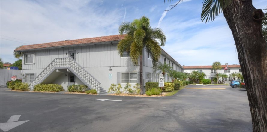 Condominio en Oakland Park, Florida, 1 dormitorio № 936873