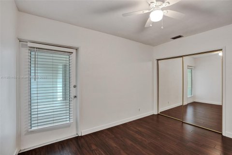 Купить кондоминиум в Форт-Лодердейл, Флорида 6 комнат, 89.74м2, № 1975607 - фото 16