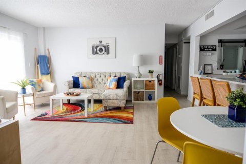 Condo in Satellite Beach, Florida, 3 bedrooms  № 1534021 - photo 3