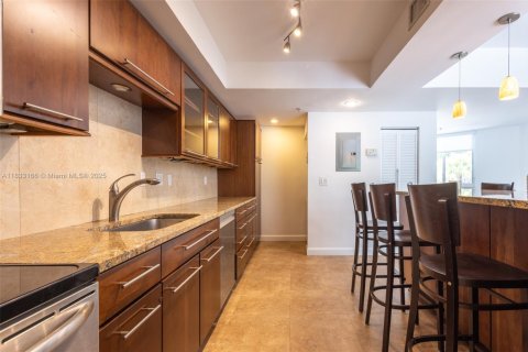 Condo in Key Biscayne, Florida, 3 bedrooms  № 1822049 - photo 13